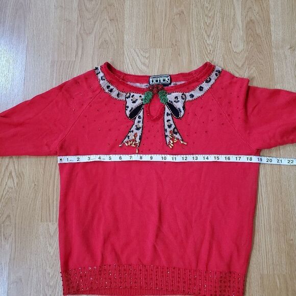 Collective Works Of Berek 2 Embellished Mistletoe Bow 3/4 Sleeve Sweater sz Med - Picture 7 of 10